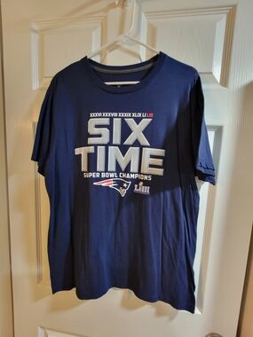 Fanatics New England Patriots T-shirt- Size Large